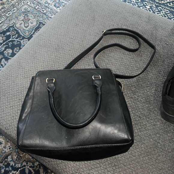 Time and Tru Purse Black - Picture 2 of 3